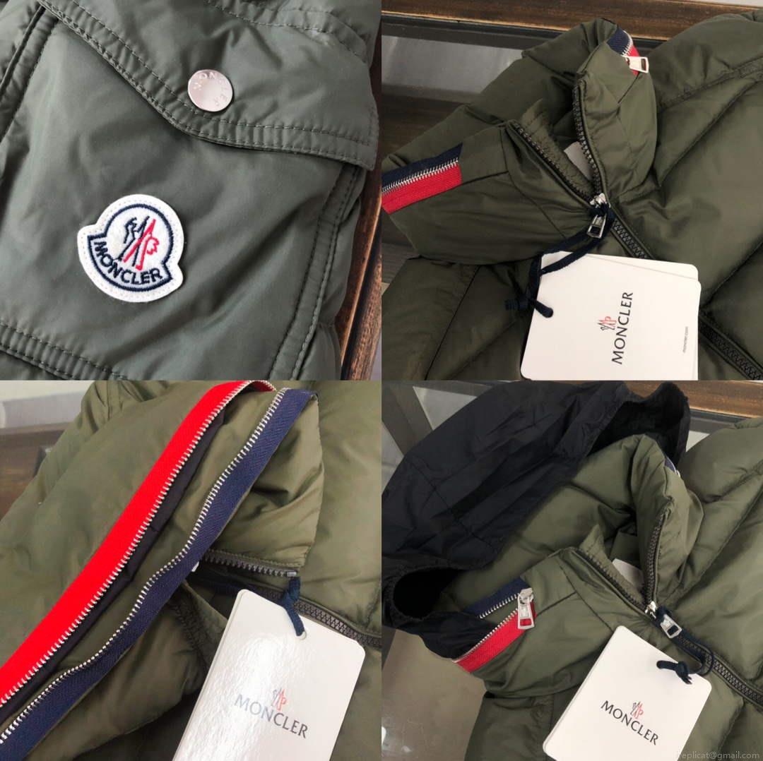 Moncler Short Classic Down Jacket M68735
