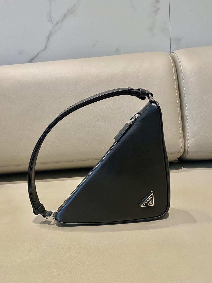 Prada 1NQ043 Triangle leather pouch Black