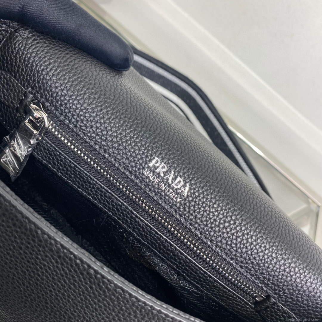 Prada 1BD314 Leather shoulder bag Black