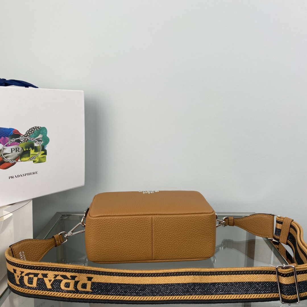 Prada Leather bag with shoulder strap 1BH082 Tan