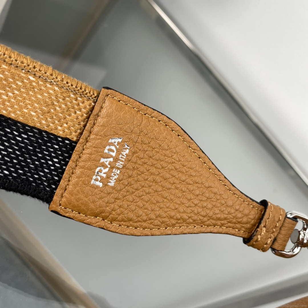 Prada Leather bag with shoulder strap 1BH082 Tan