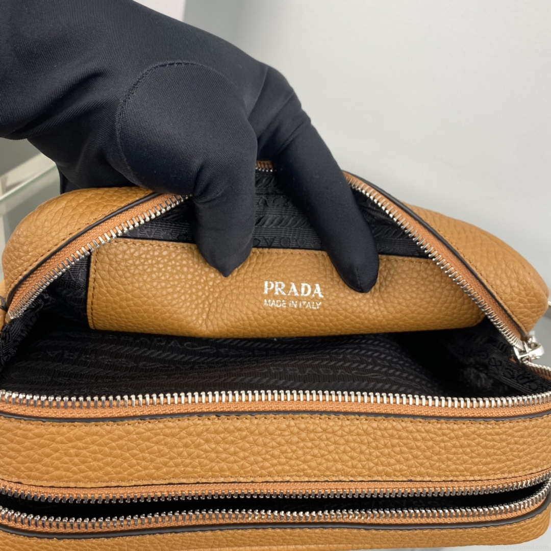 Prada Leather bag with shoulder strap 1BH082 Tan