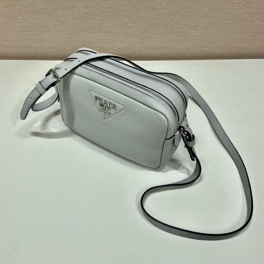 Prada Leather bag with shoulder strap 1BH082 White