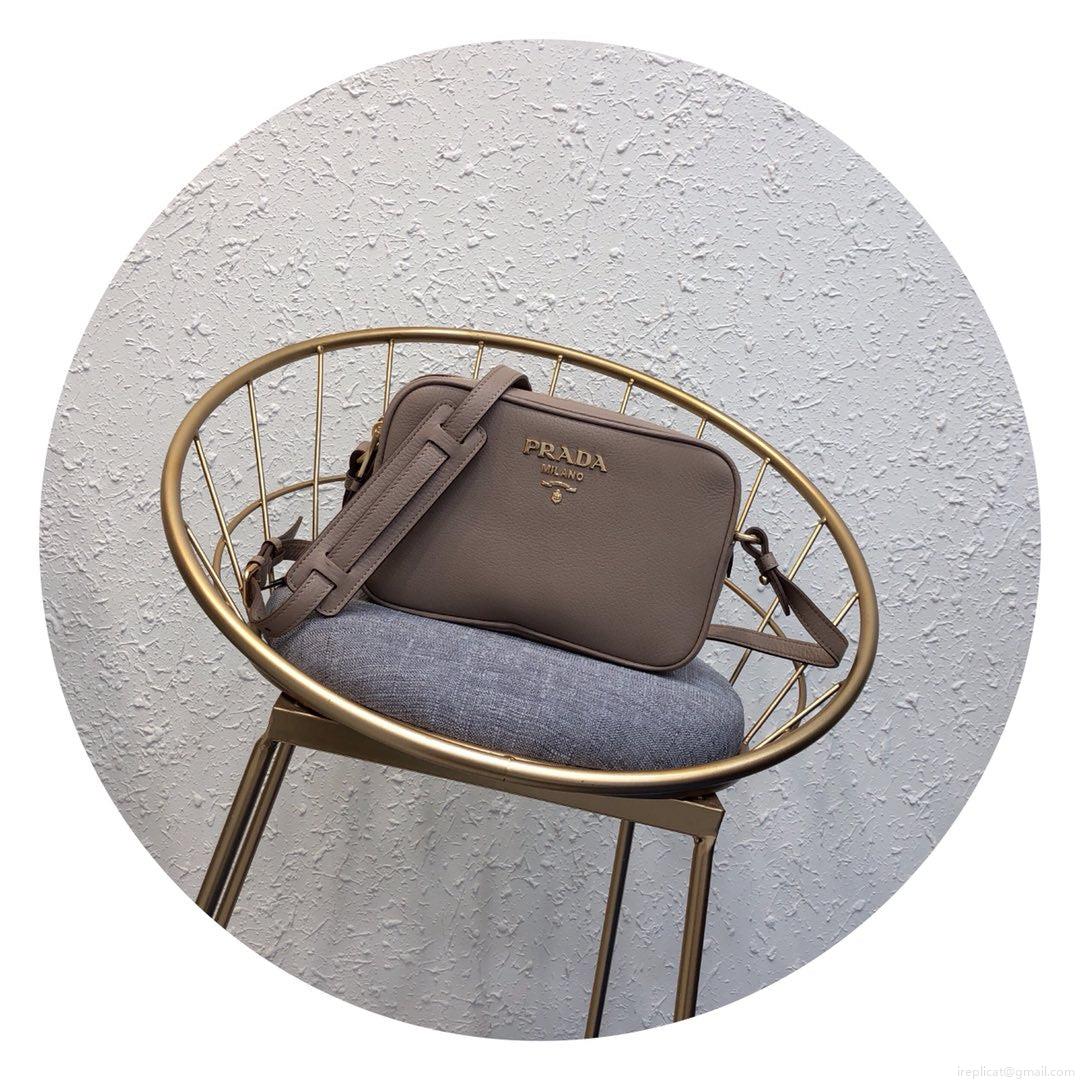 Prada 1BH082 Leather bag with shoulder strap Light Pink Gold