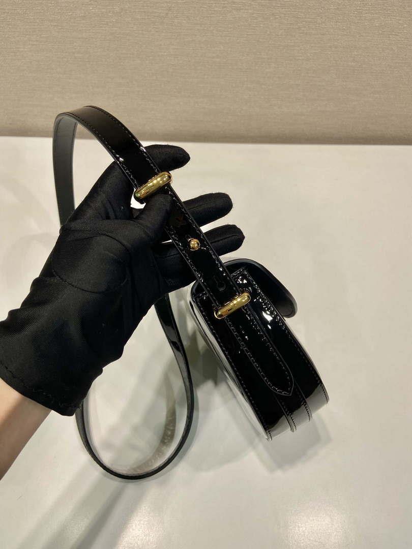 Prada 1BA349 Triangle-logo shoulder patent leather bag Black