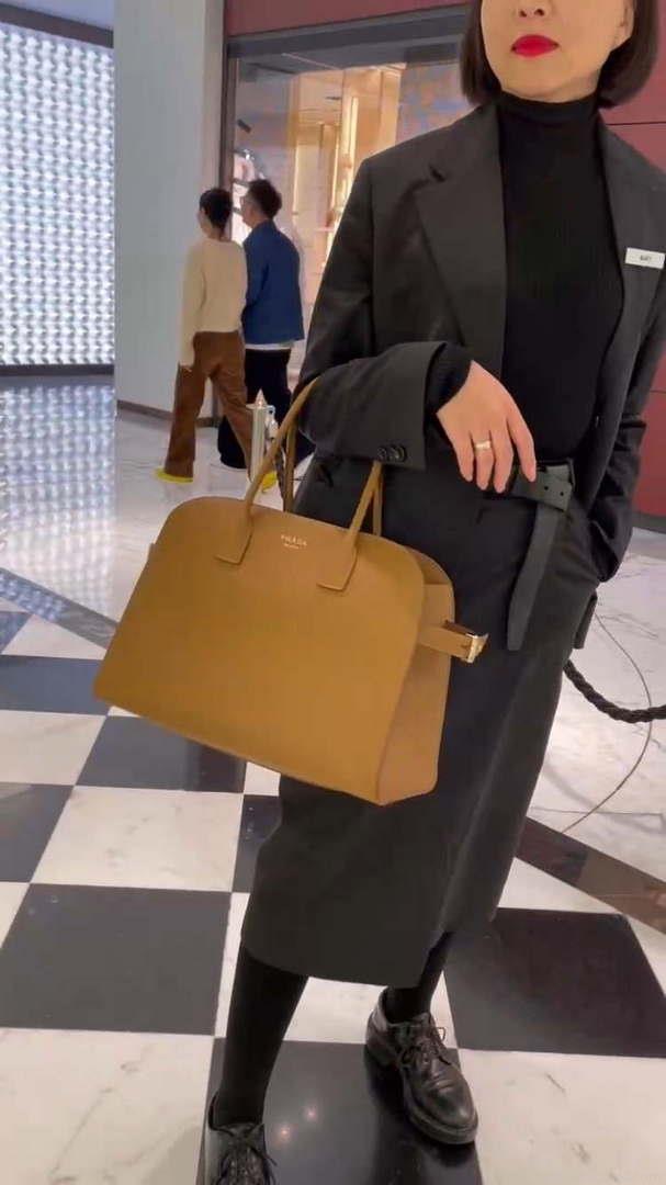Prada 1BG508 Large leather tote bag with buckles Brown