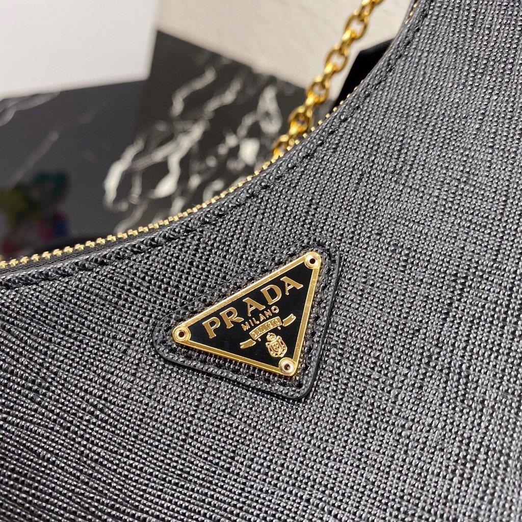 Prada 1BH204 Prada Re-Edition 2005 Saffiano leather Bag in Black