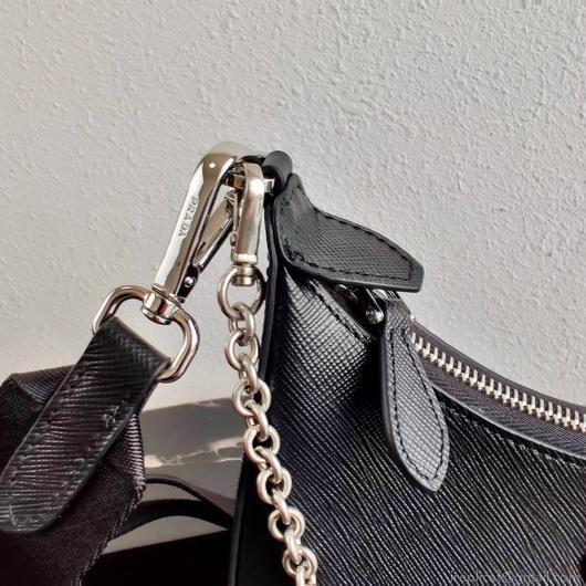 Prada 1BH204 Prada Re-Edition 2005 Saffiano leather Bag in Black Silver