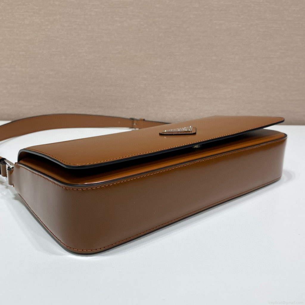 Prada 1BD323 Brushed leather Prada Femme bag Brown