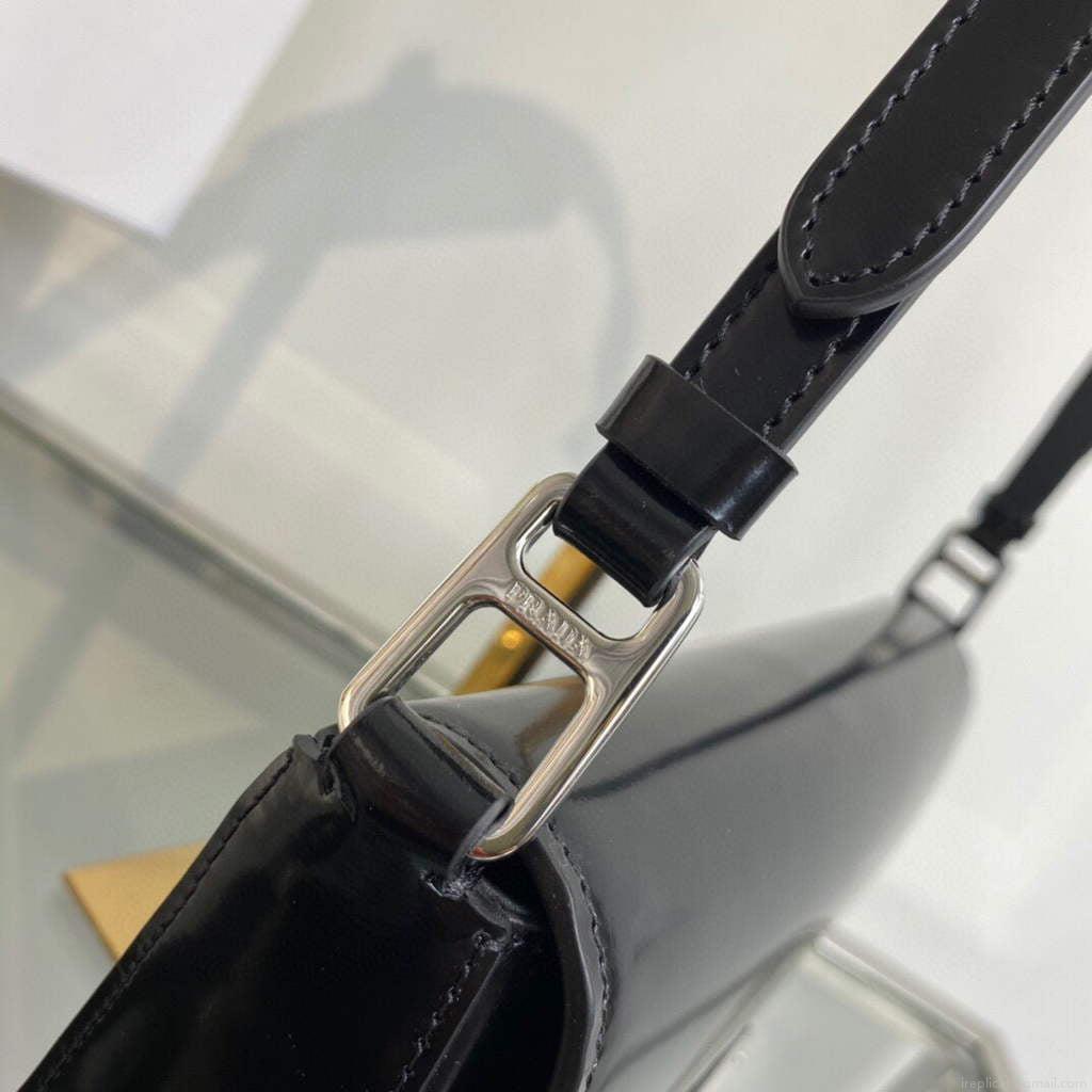 Prada Brushed leather Prada Femme 1BD323 Black