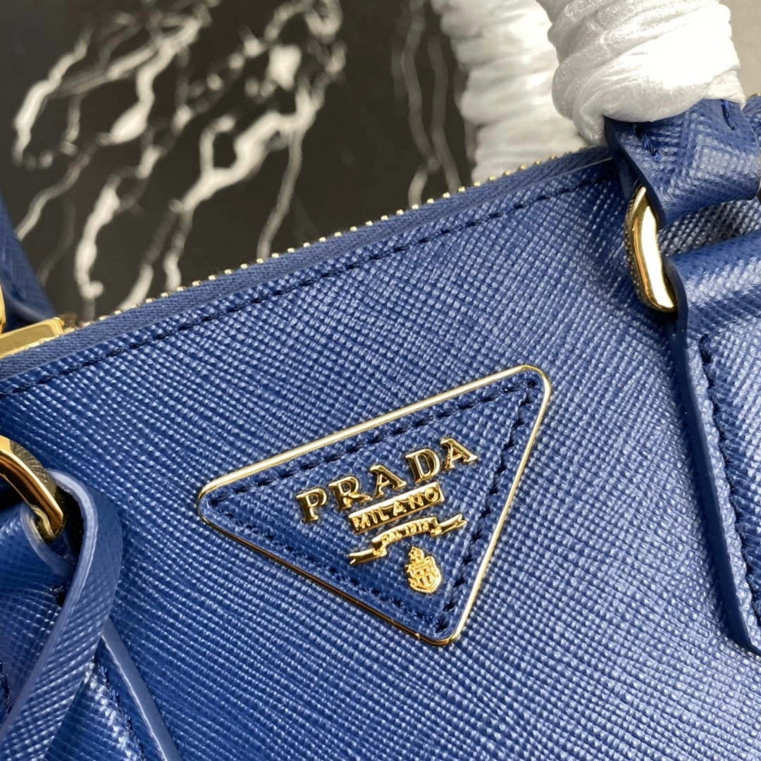Prada 1BA906 Prada Galleria Saffiano leather mini-bag Light Blue