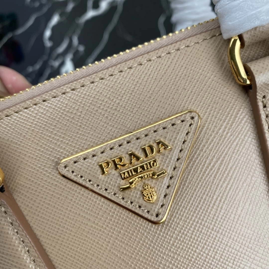 Prada 1BA906 Prada Galleria Saffiano leather mini-bag Apiroct