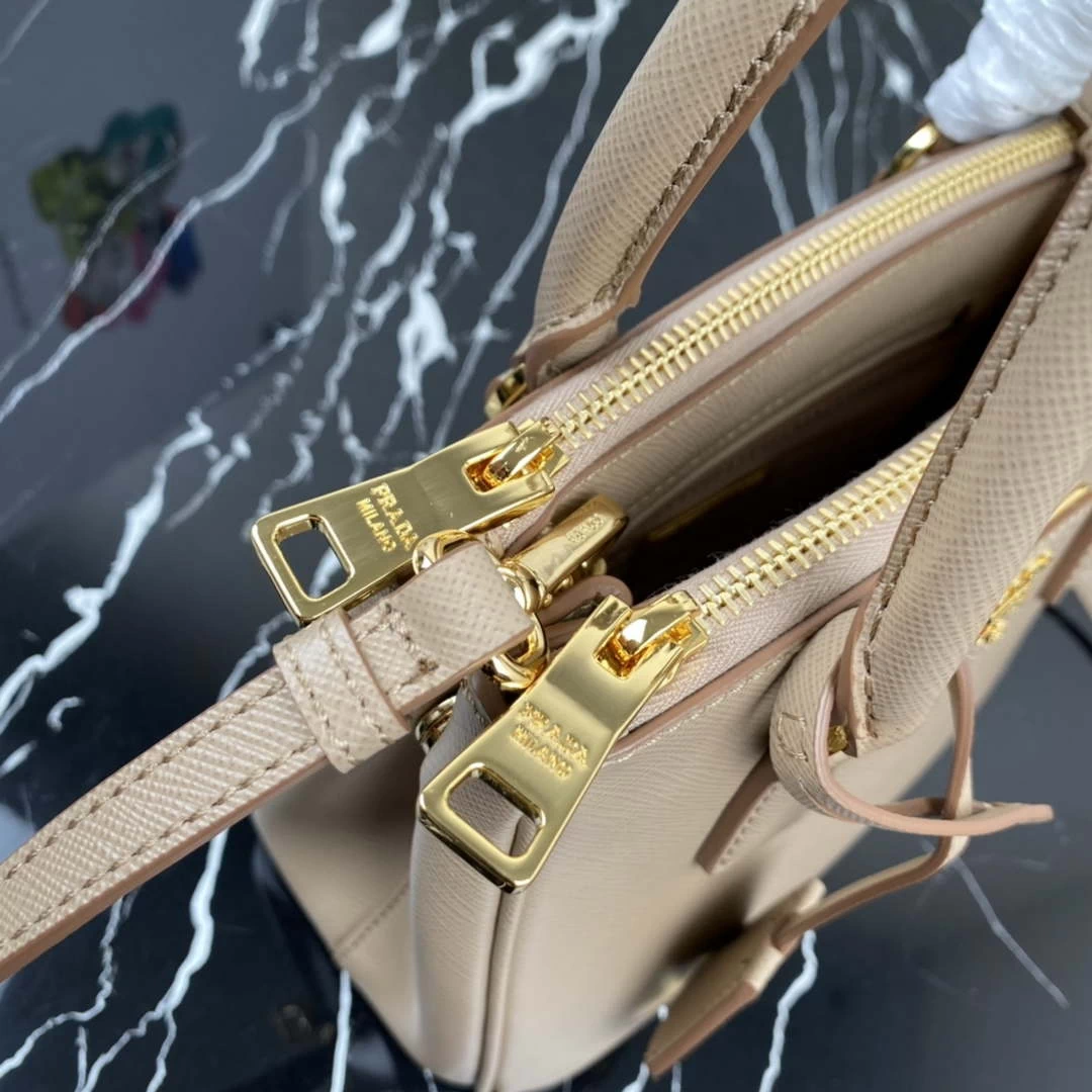 Prada 1BA906 Prada Galleria Saffiano leather mini-bag Apiroct