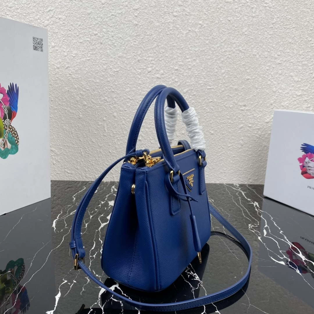 Prada 1BA906 Prada Galleria Saffiano leather mini-bag Blue
