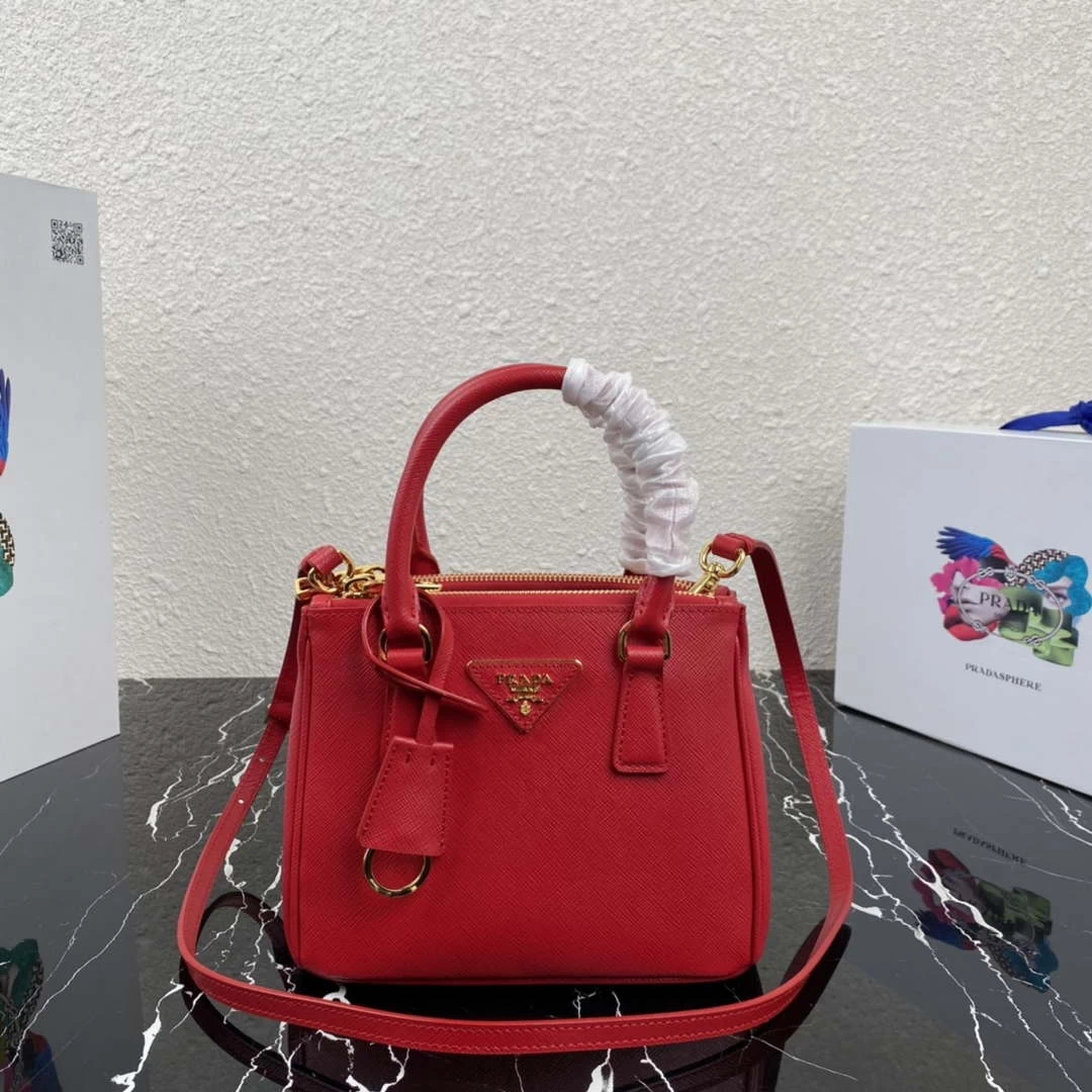 Prada 1BA906 Prada Galleria Saffiano leather mini-bag Red