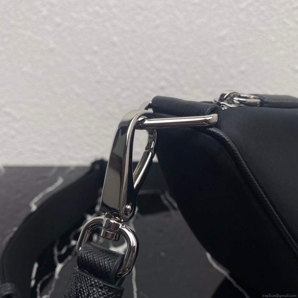 Prada Nylon Prada Triangle shoulder bag 1BH190 Black