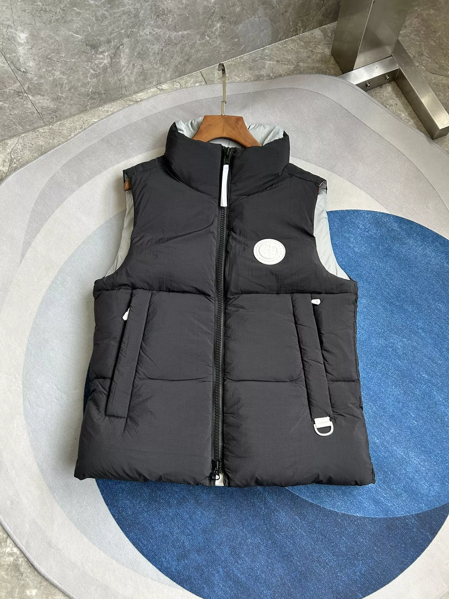 Canada Goose Unisex Down Feather Coat Sleeveless For 86852
