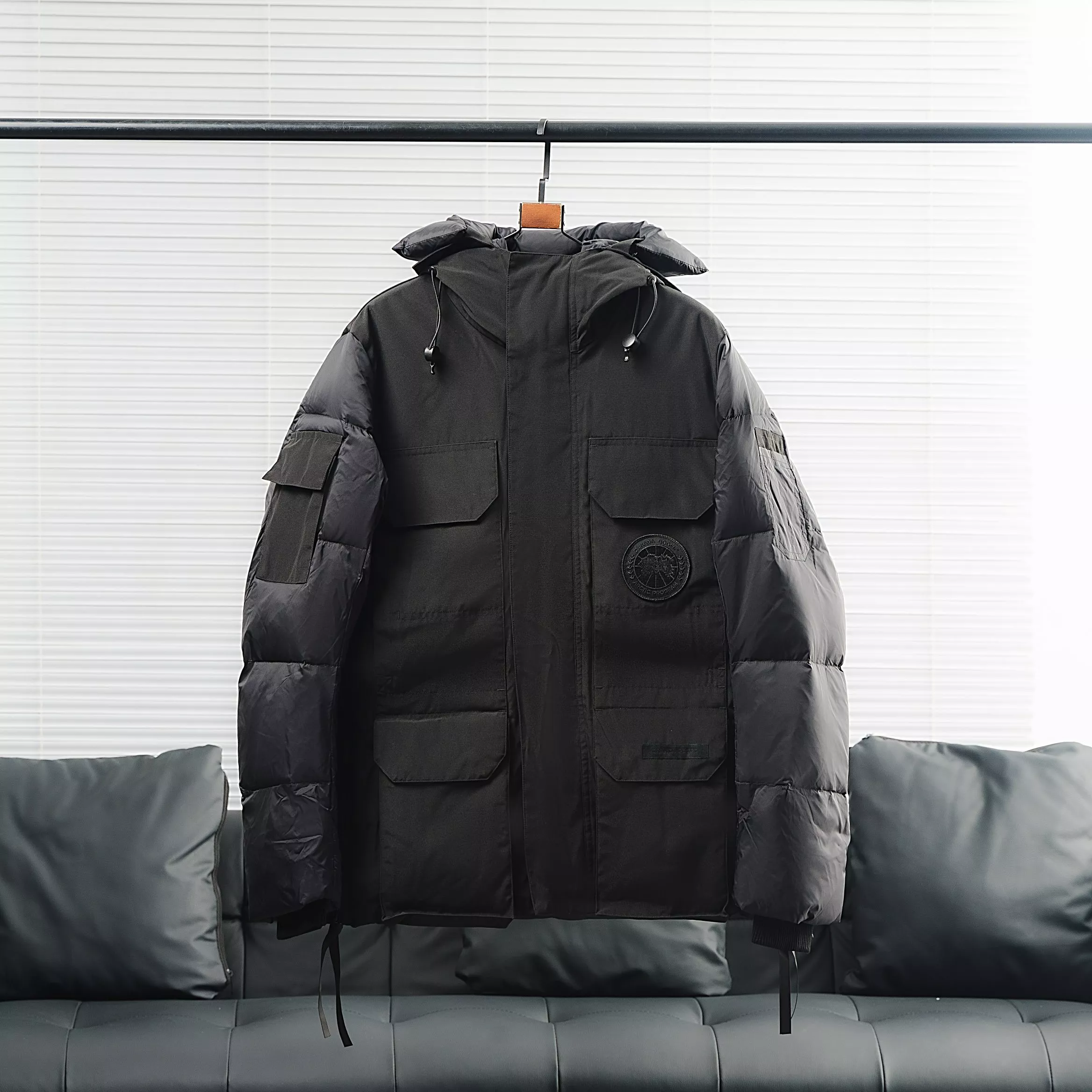 Canada Goose Mens Down Feather Coat Long Sleeved 9335897