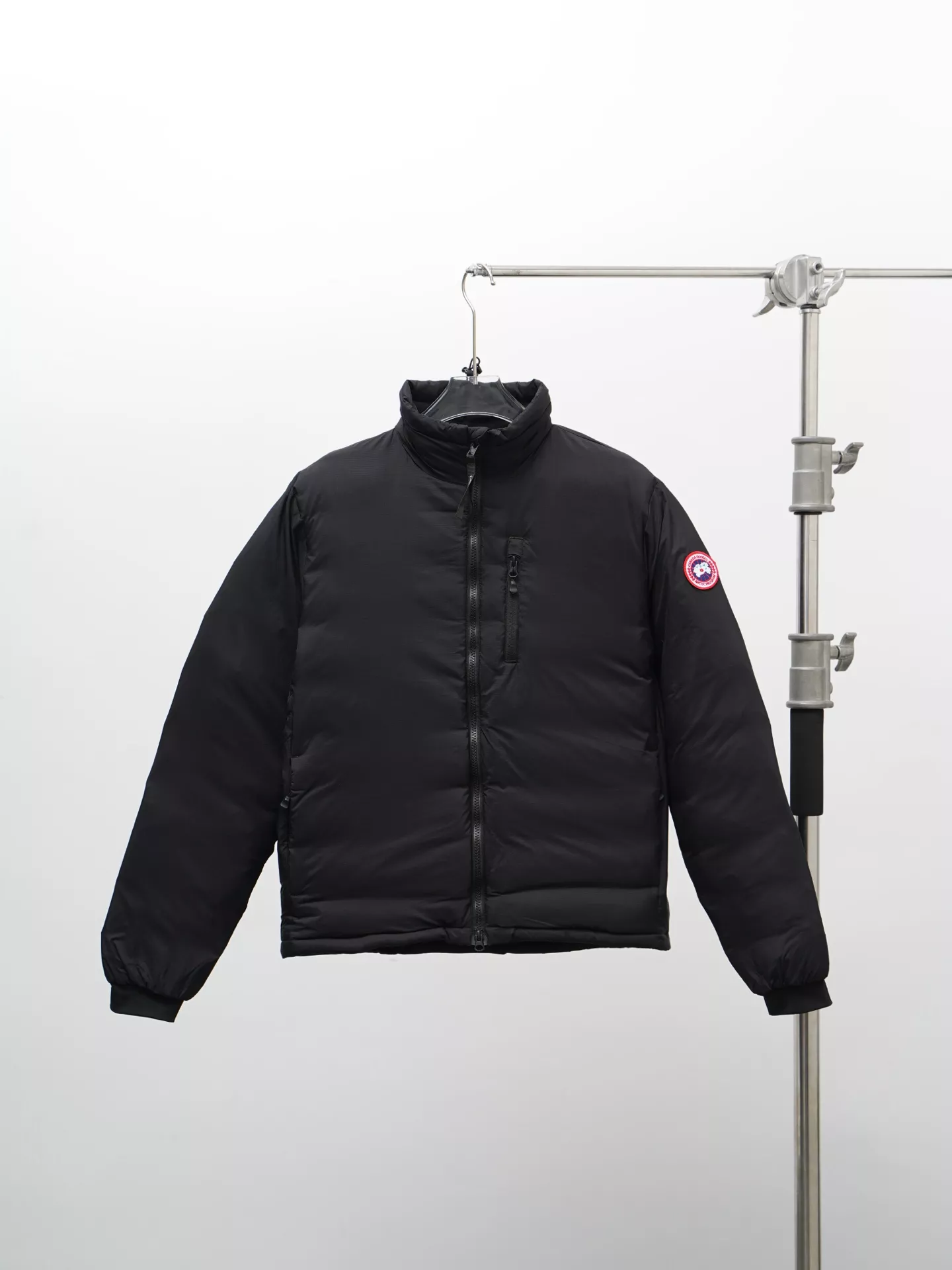 Canada Goose Man Down Feather Coat Long Sleeved 61525
