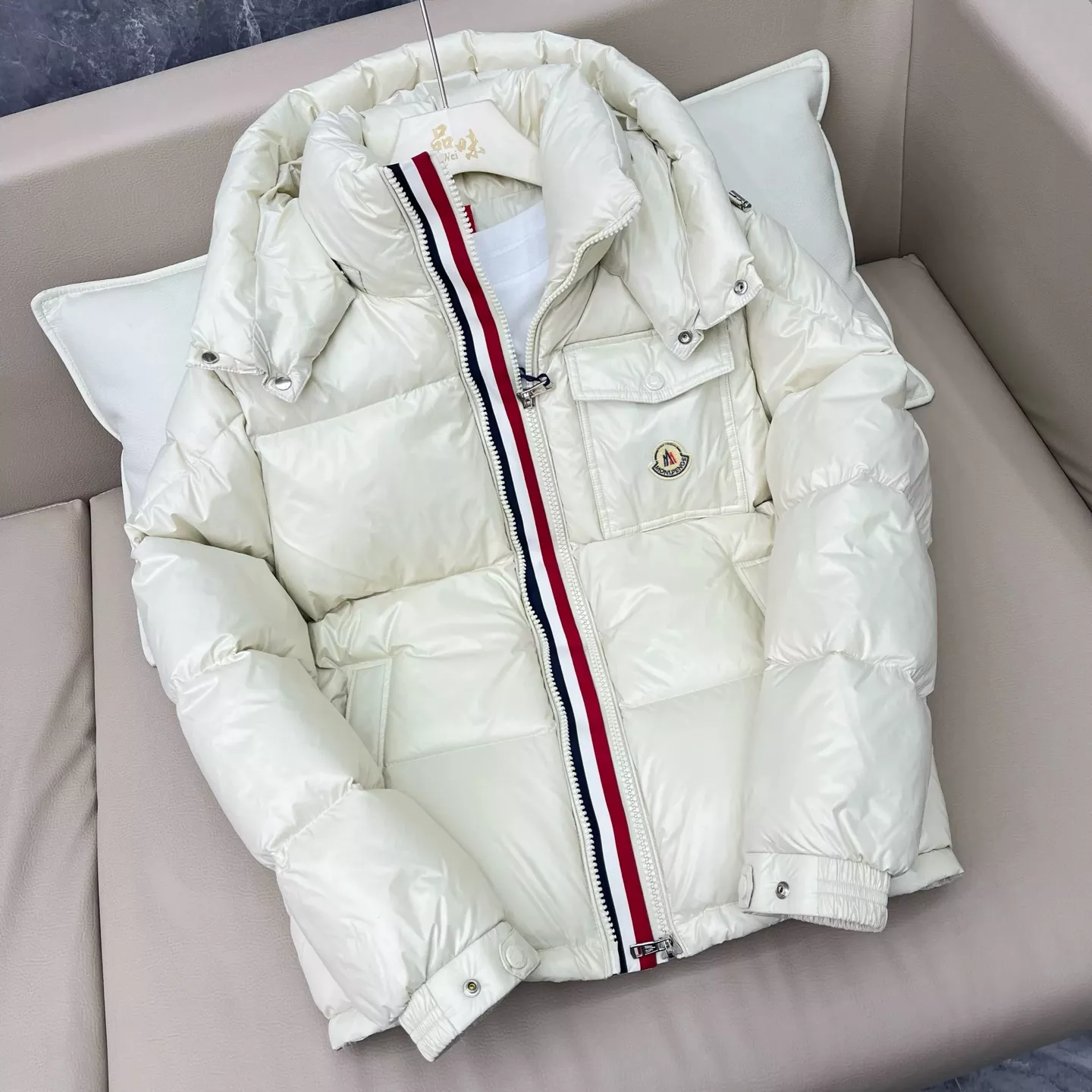 Luxury Unisex Clothing Moncler Down Feather Coat Long Sleeved 159563