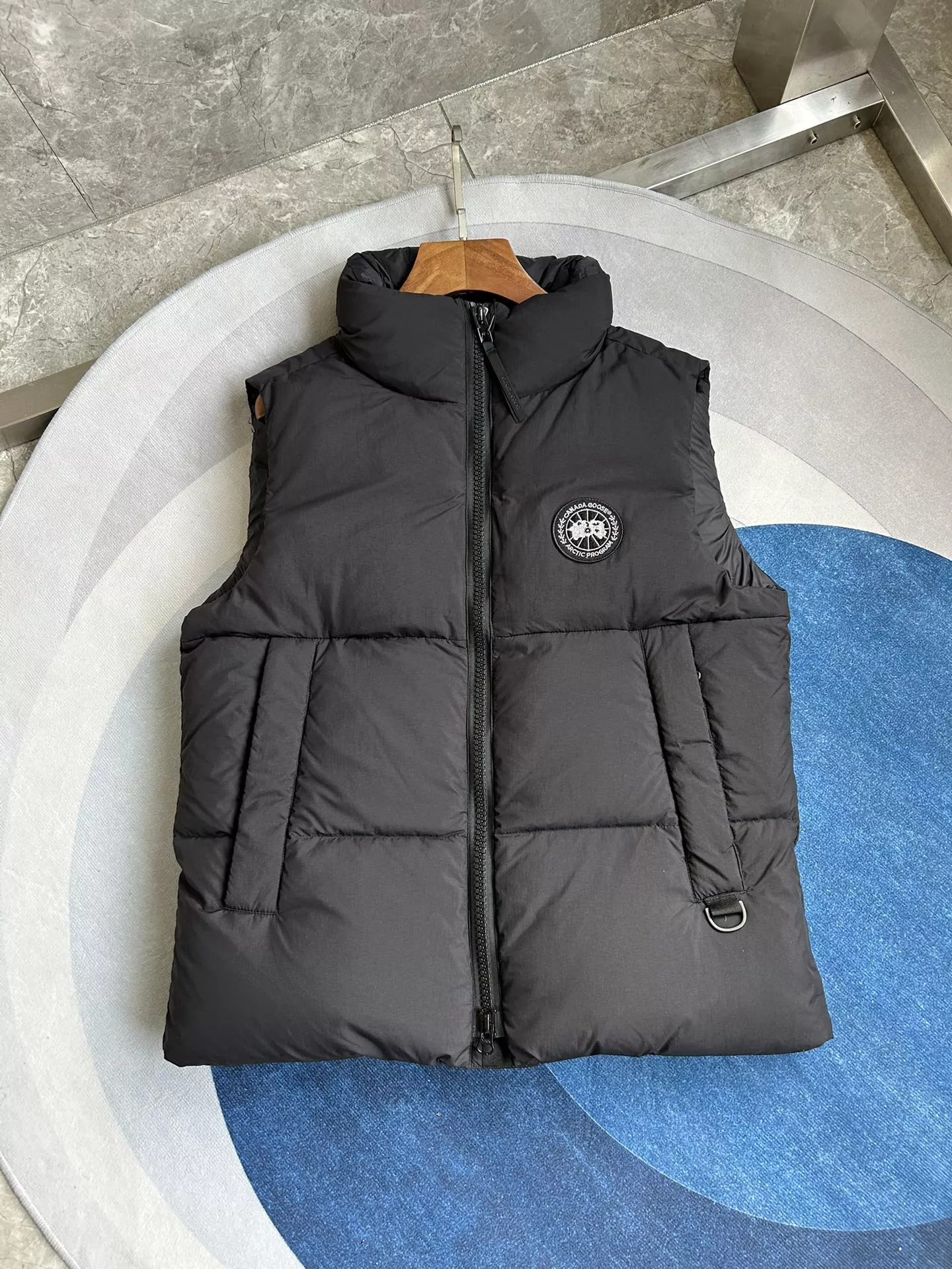 Canada Goose Unisex Down Feather Coat Sleeveless Black 7316851