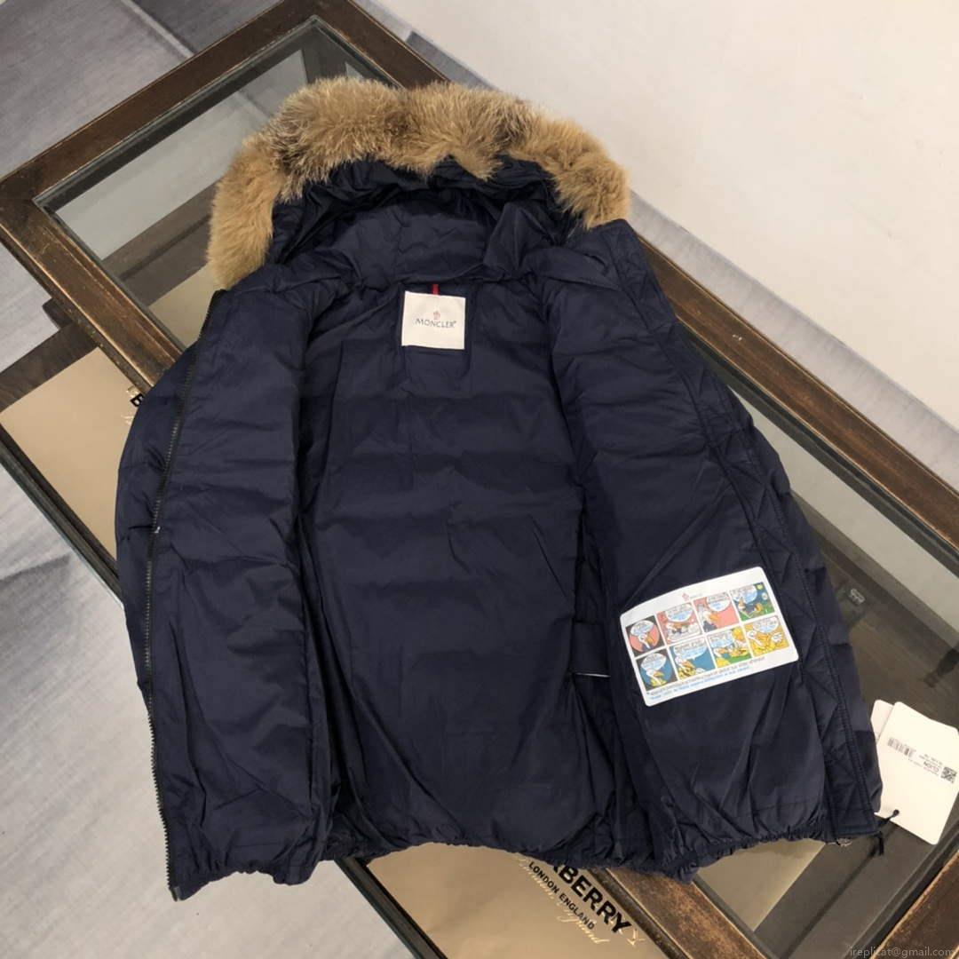 Moncler G20912A Women’s Short Down Navy blue 88634