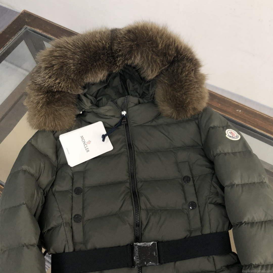 Moncler G20912A Women’s Short Down Green 88636