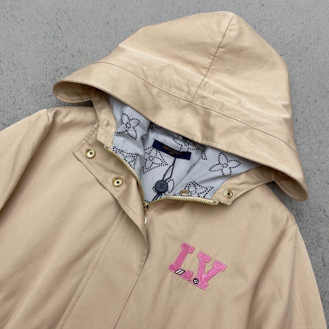 LV 1AAAWD Louis Vuitton Women’s Fashion Clothing Coat L55725
