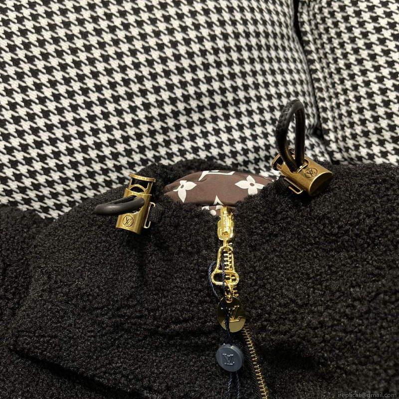 LV 1AAAWD Louis Vuitton Women’s Fashion Clothing Coat L55727