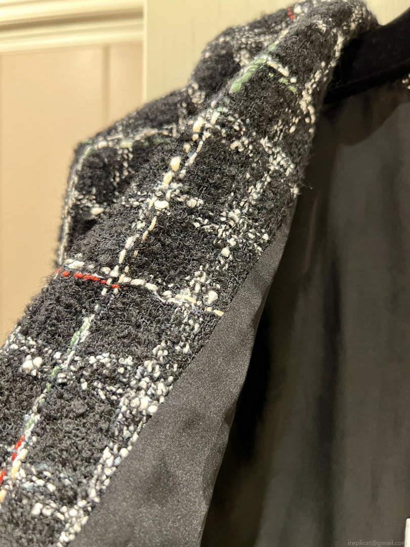 Chanel P73609 Women’s Fashion Clothing Jacket C58702