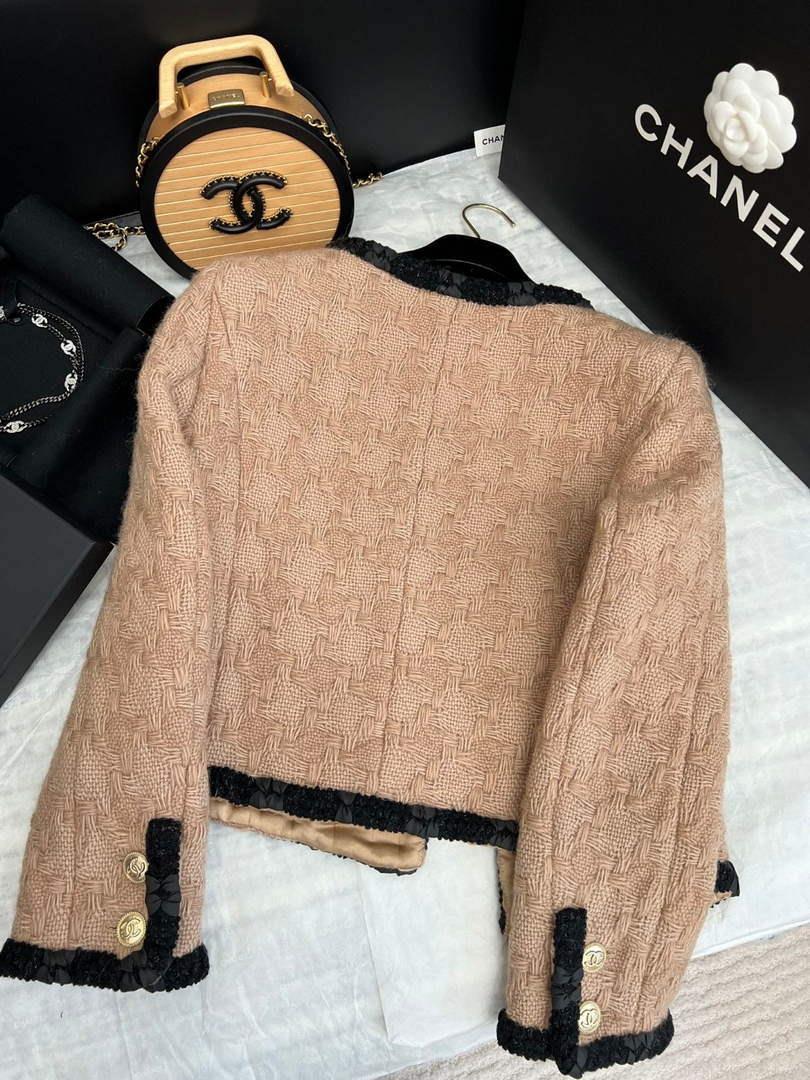 Chanel P73609 Women’s Fashion Clothing Jacket C58712