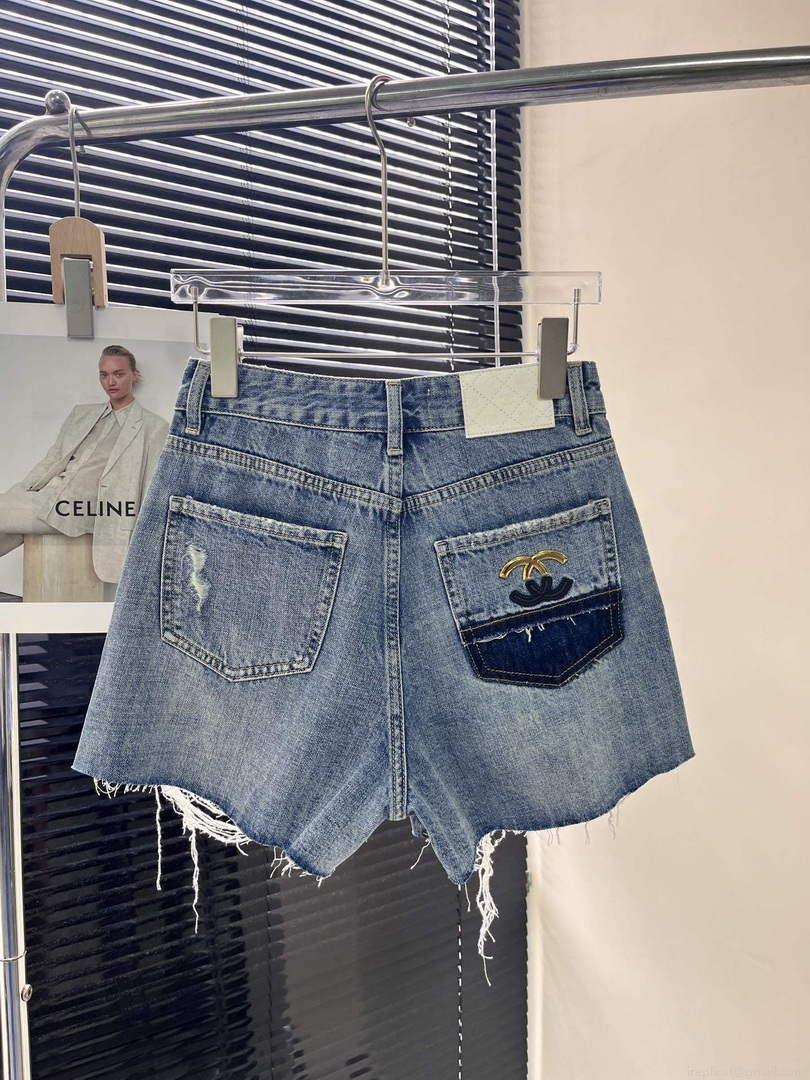 Chanel Women’s Fashion Denim shorts C58805