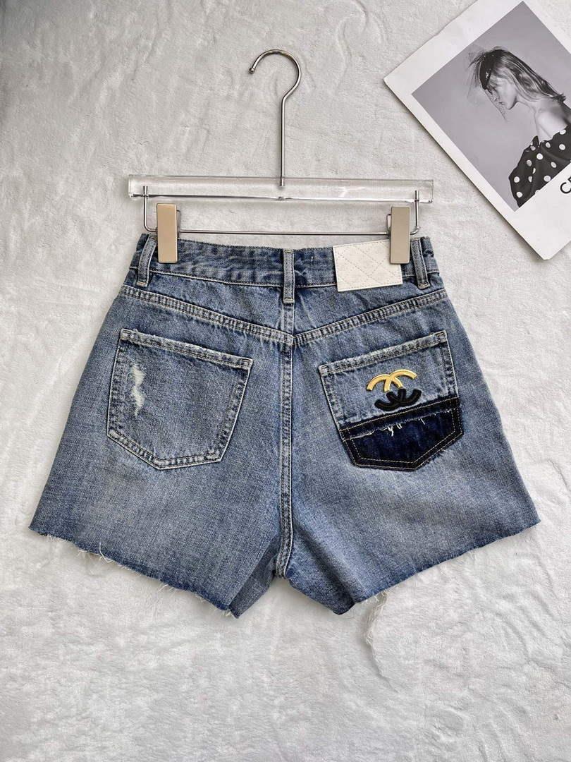 Chanel Women’s Fashion Denim shorts C58805