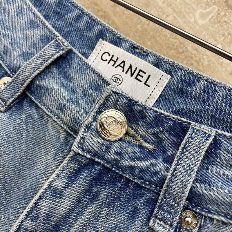 Chanel Women’s Fashion Denim shorts C58811