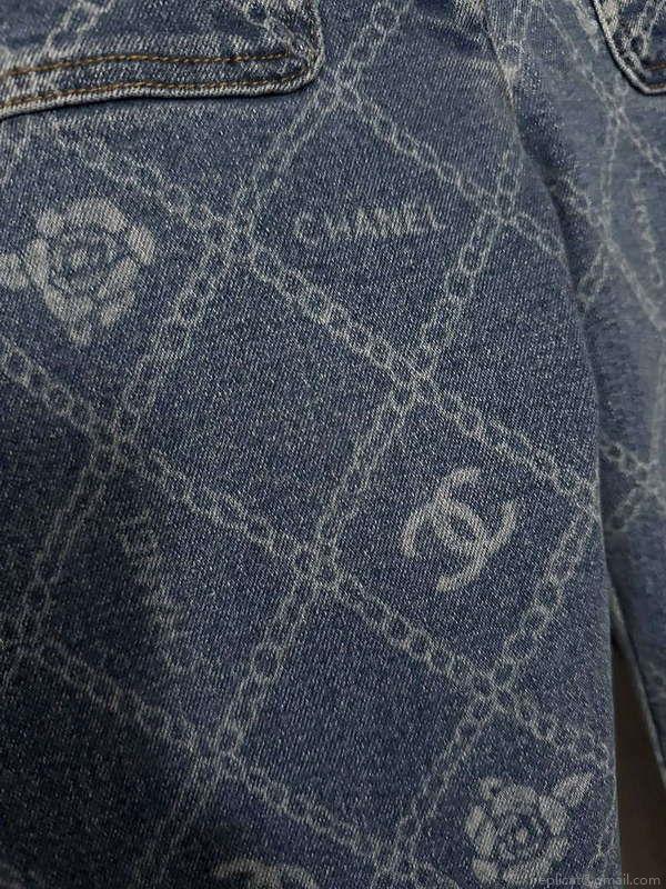 Chanel Women’s Fashion Jeans C58812
