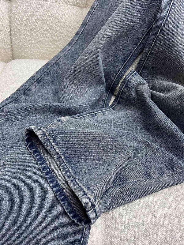 Chanel Women’s Fashion Jeans C58814