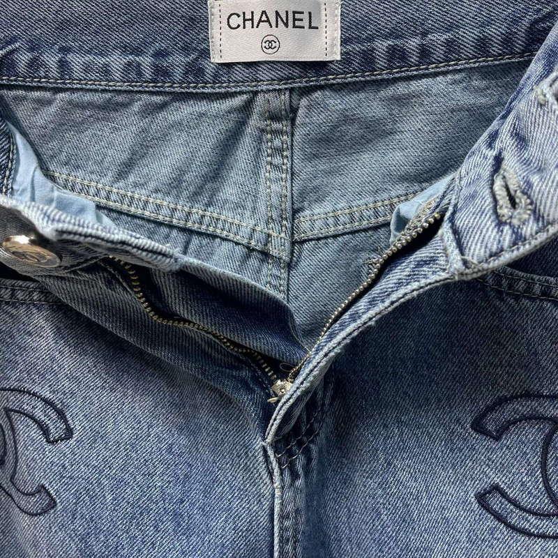 Chanel Women’s Fashion Jeans C58820