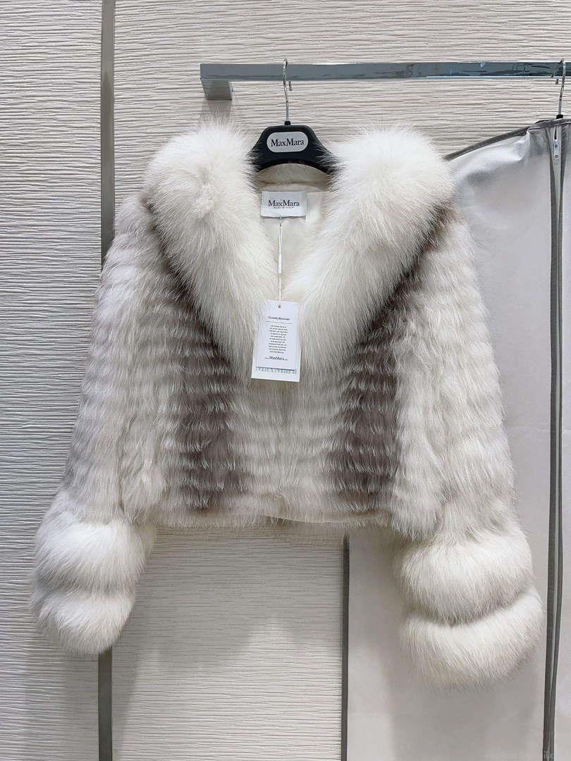 Max Mara Women’s Fashion Clothing Fur Coat M78360