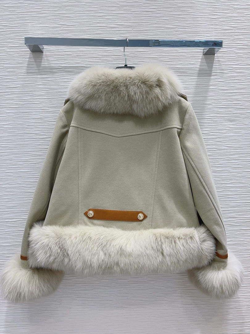 Max Mara Women’s Fashion Clothing Fur Coat M78363