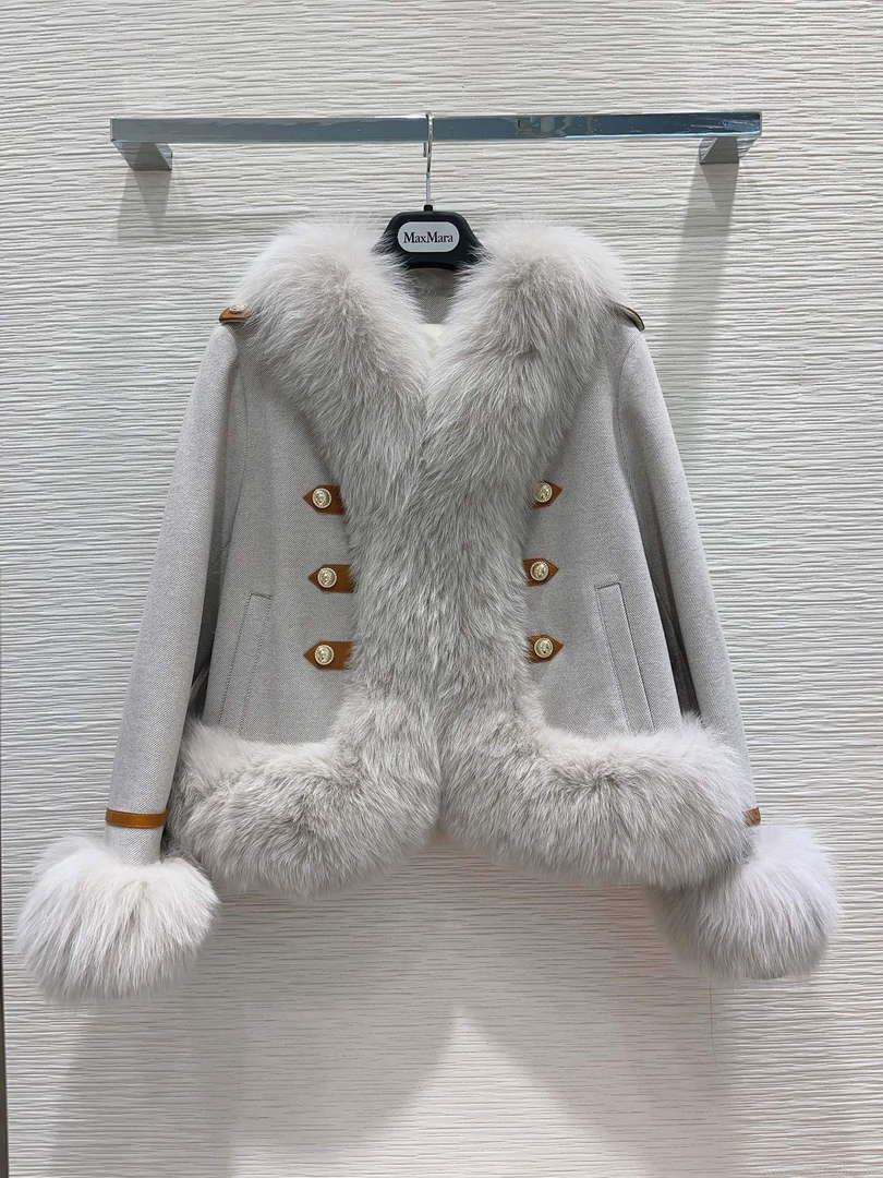 Max Mara Women’s Fashion Clothing Fur Coat M78364