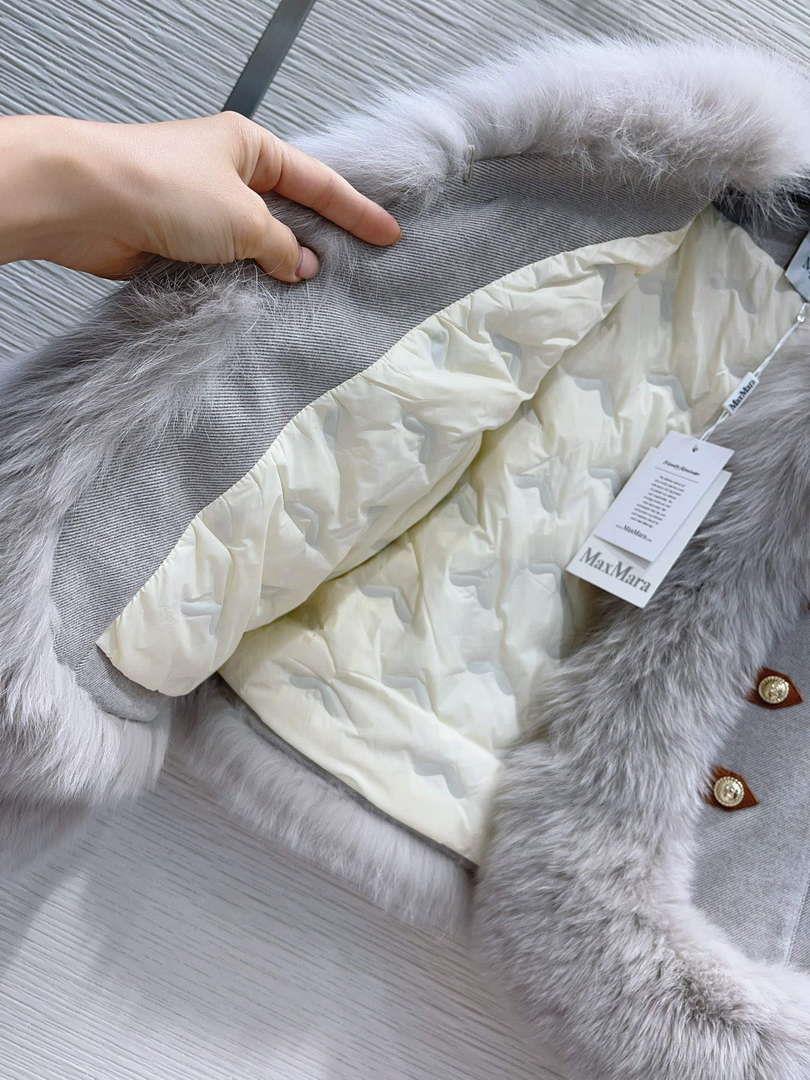 Max Mara Women’s Fashion Clothing Fur Coat M78364