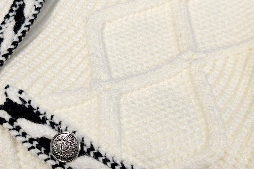 Chanel Women’s Fashion Clothing Knitted sweaters C58831