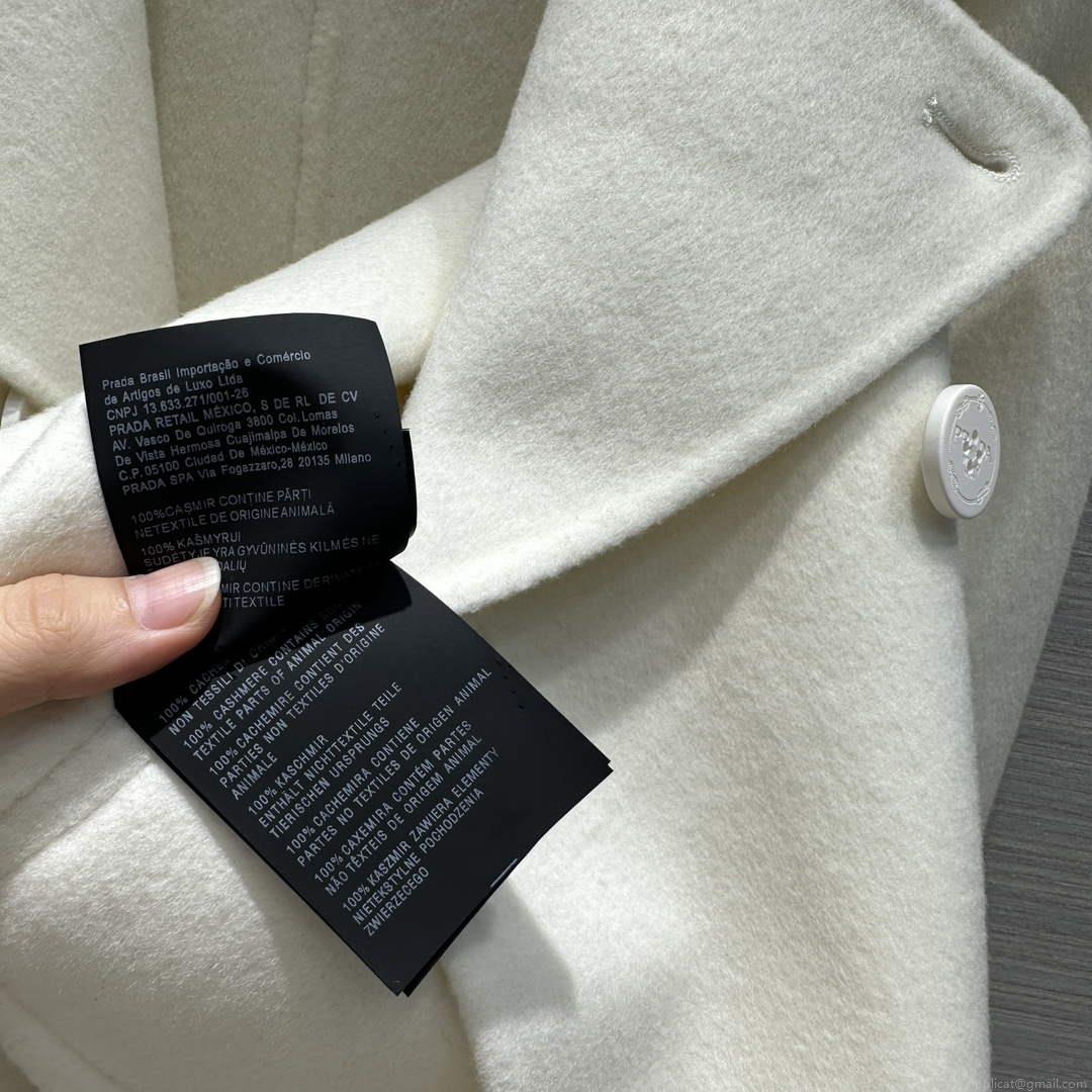 Prada Women’s Fashion Clothing Cashmere Short Coat P99463
