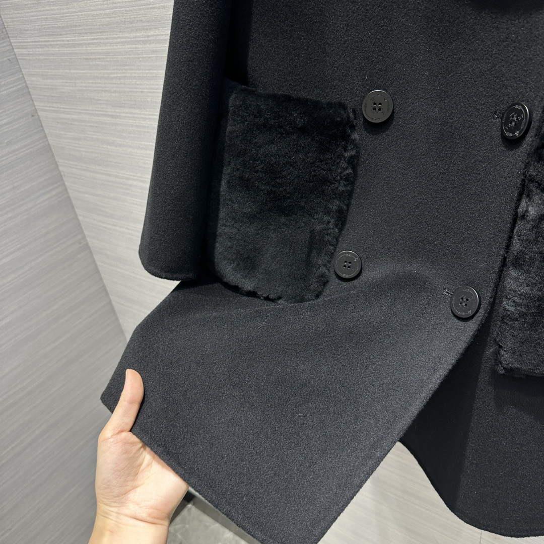 Prada Women’s Fashion Clothing Cashmere Coat P99466