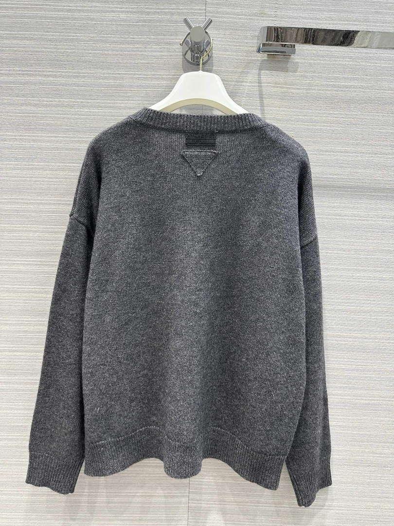 Prada Women’s Fashion Clothing Cashmere Sweater P99470