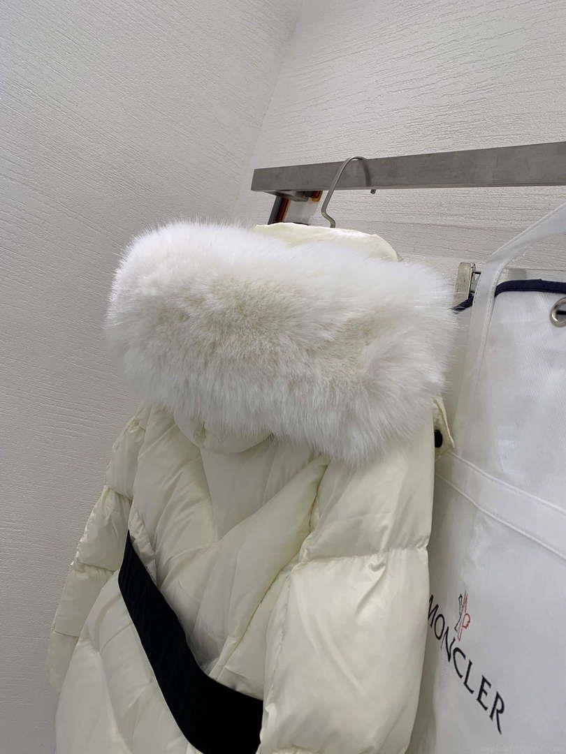 Moncler Women’s Fashion Clothing Short Down Coat M68720
