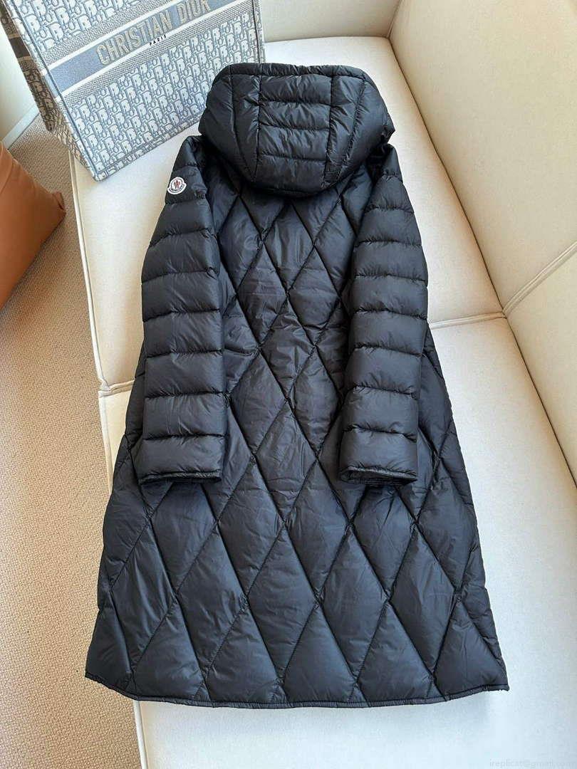 Moncler Women’s Fashion Clothing Long Down Coat M68723