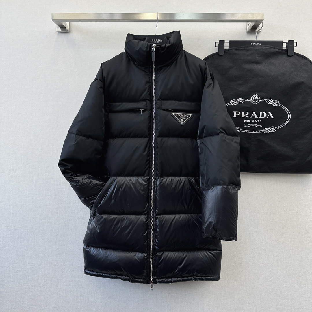Prada Women’s Men’s Fashion Clothing Down Coat P74180