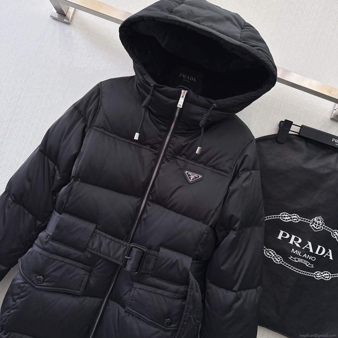 Prada Women’s Fashion Clothing Down Coat P74181