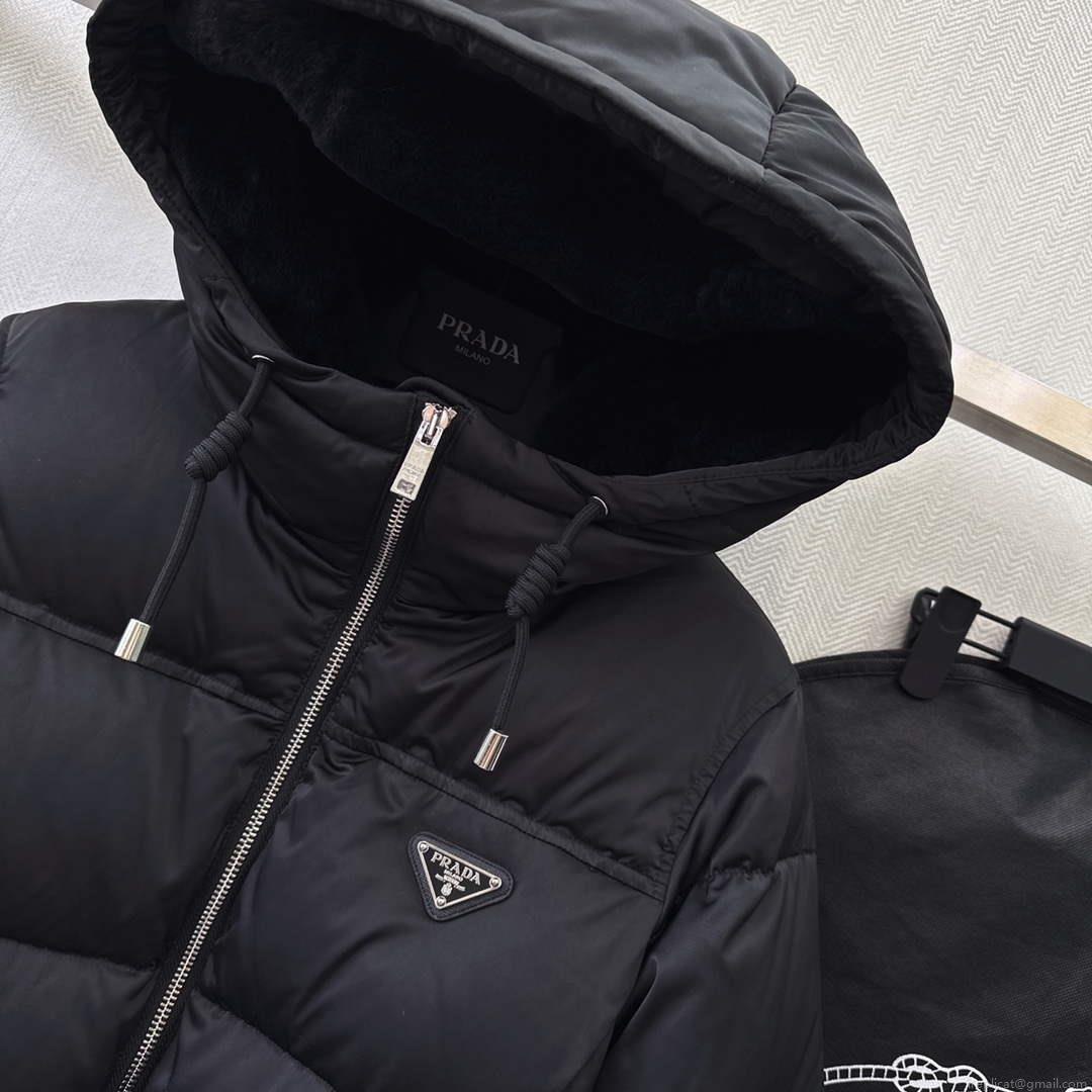 Prada Women’s Fashion Clothing Down Coat P74181